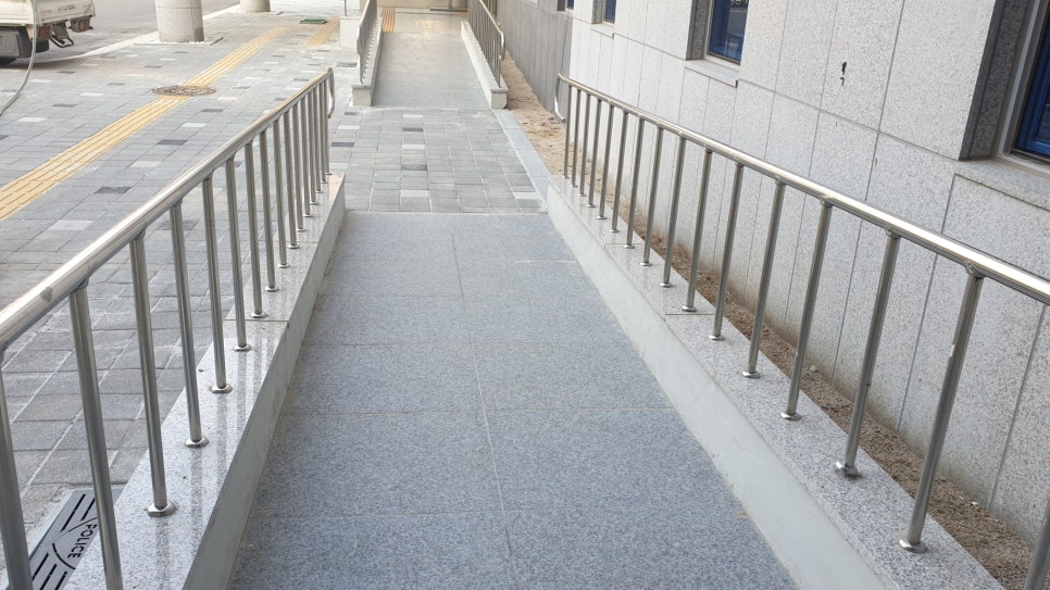 계단면 홈 상세