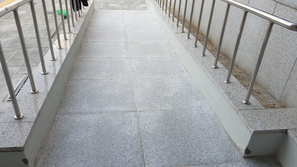 계단 시공 완료