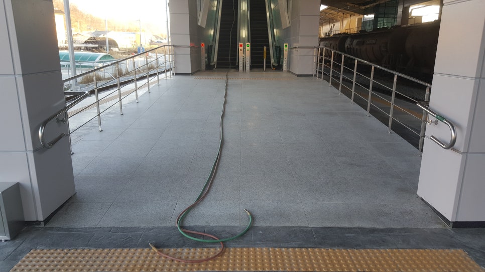 승강장 시공 전